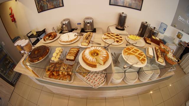 Desayuno americano buffet